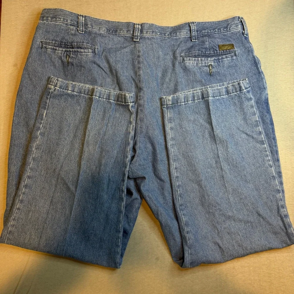 Lee Riveted Ultimate VTG Blue Denim Pleated Jeans Mens 42x30 Medium Wash Cotton
